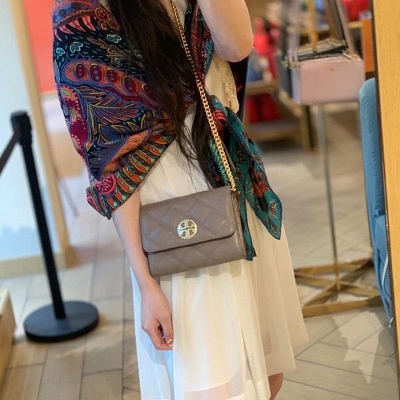 TORY BURCH CHAIN WALLET VOLCANIC STONE COLOR - Picture 9 of 9